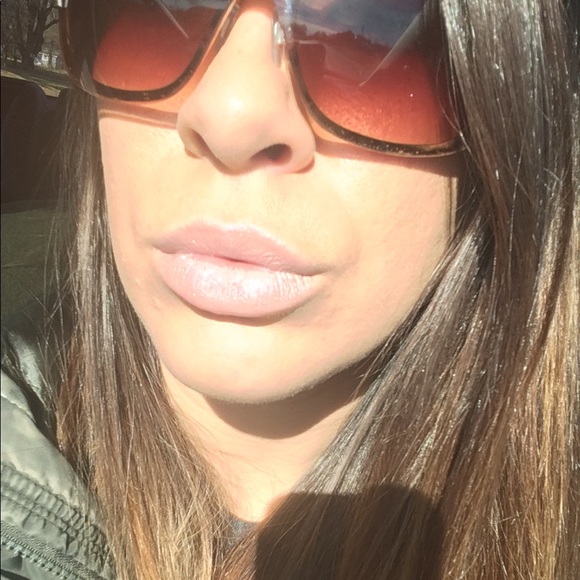 ⭐️Welcome to my Closet! Make yourself at home! - Picture 3 of 7